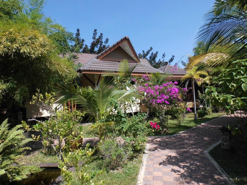 Finca-Marina Rayong Exteriör bild