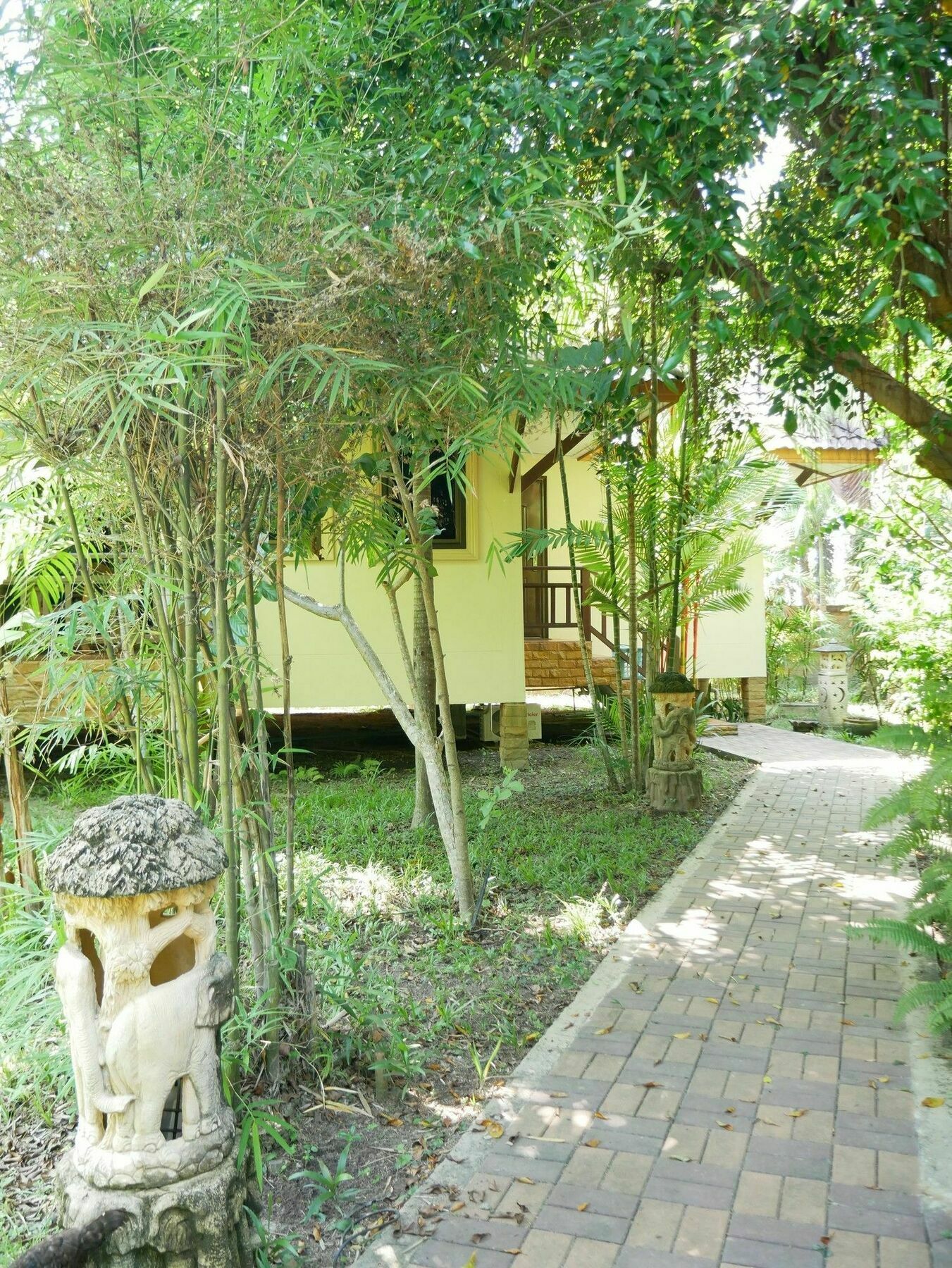Finca-Marina Rayong Exteriör bild